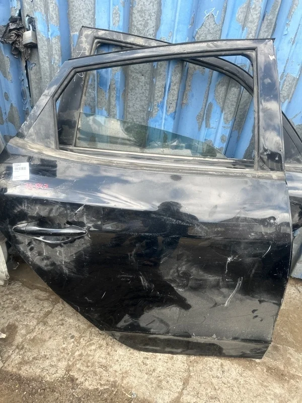 Дверь Hyundai IX35 2013-2015 LM