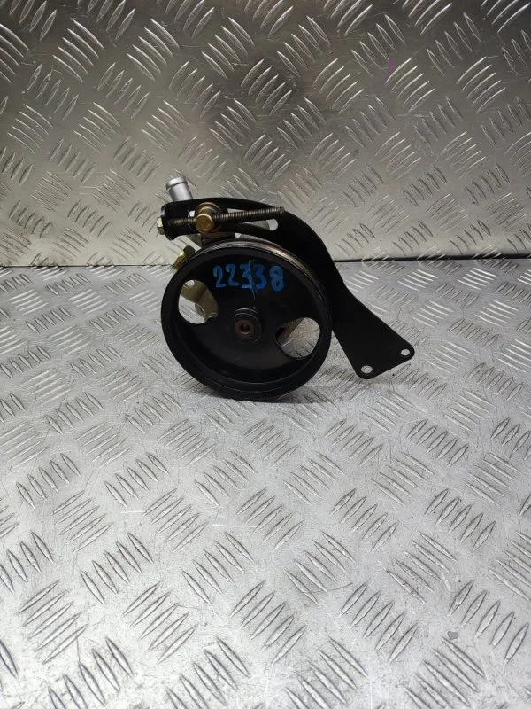 Насос ГУРа Nissan Almera Primera 49110AV700 B10 N16 P12 QG16DE