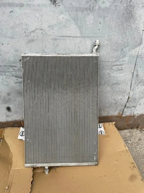 Радиатор охлаждения Mercedes-Benz GT GLC CLS 205 213 238 253 257