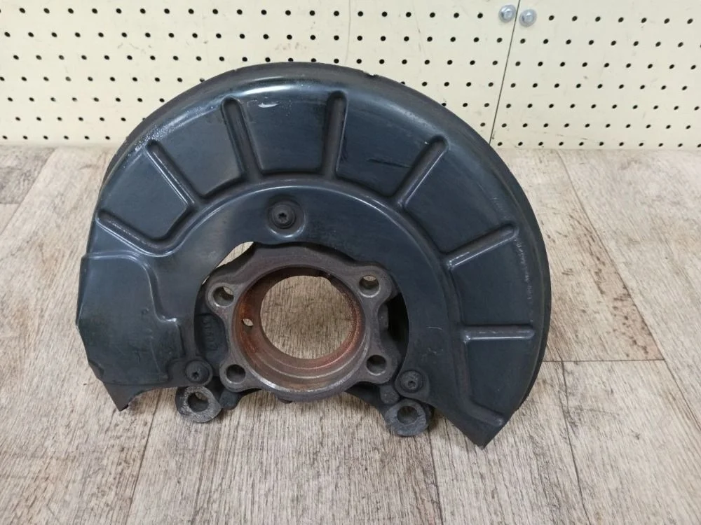 Кулак поворотный передний Volkswagen Jetta VI рестайлинг (2014—2019) Jetta VI рестайлинг (2014—2019) B7