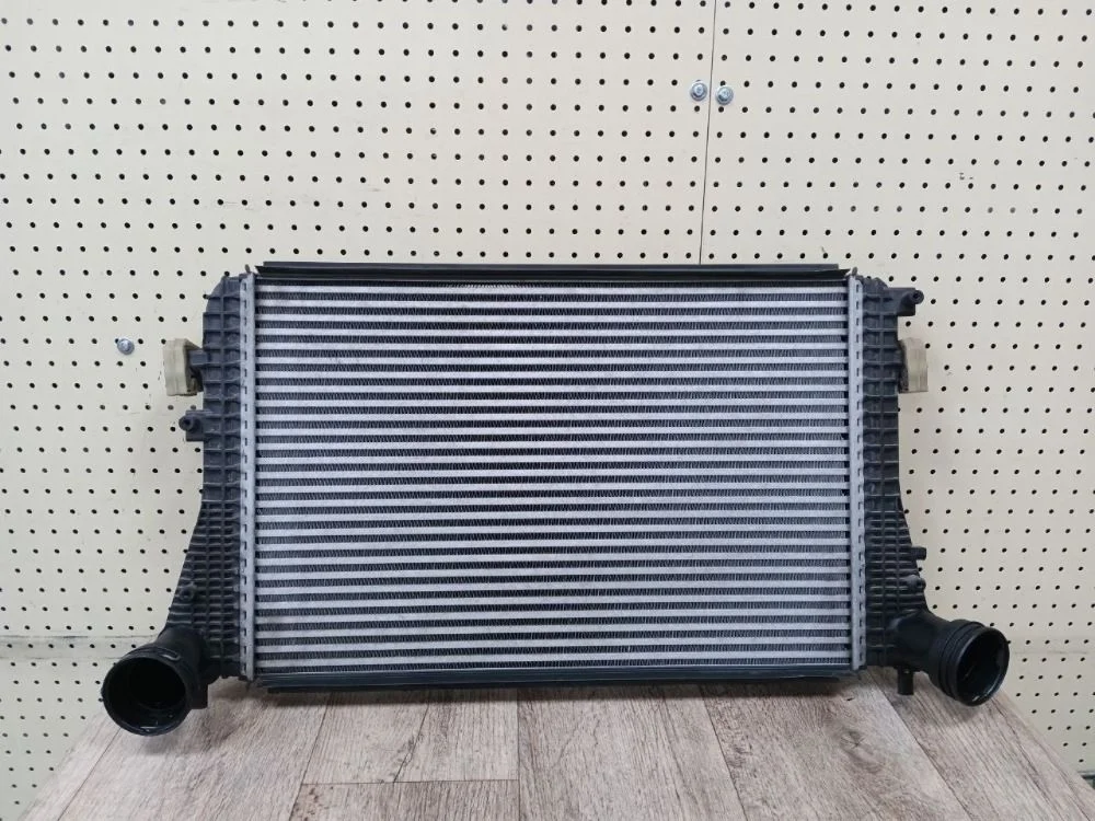 Интеркулер Volkswagen Golf Mk6 (2008—2012) Golf Mk6 (2008—2012) 5K1
