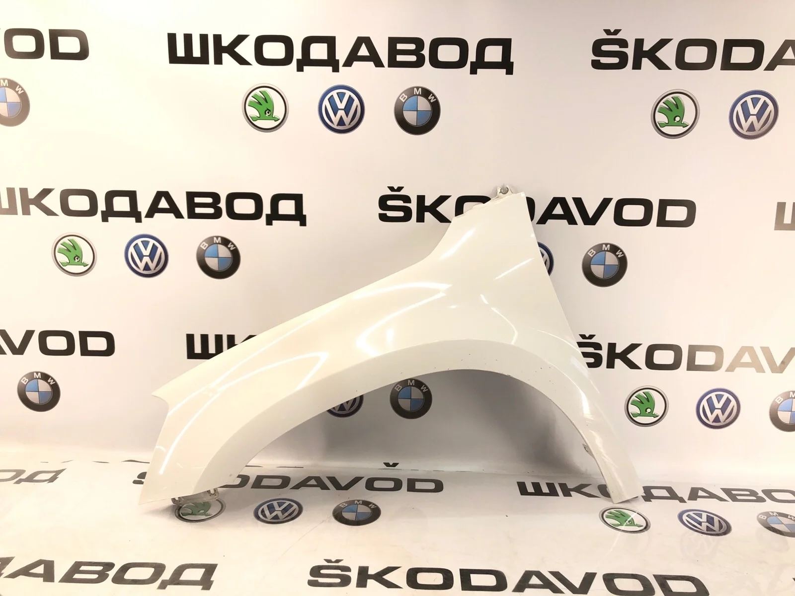 Крыло Skoda Yeti 2014 5L0821021A 5L 2.0 CFJA, переднее левое