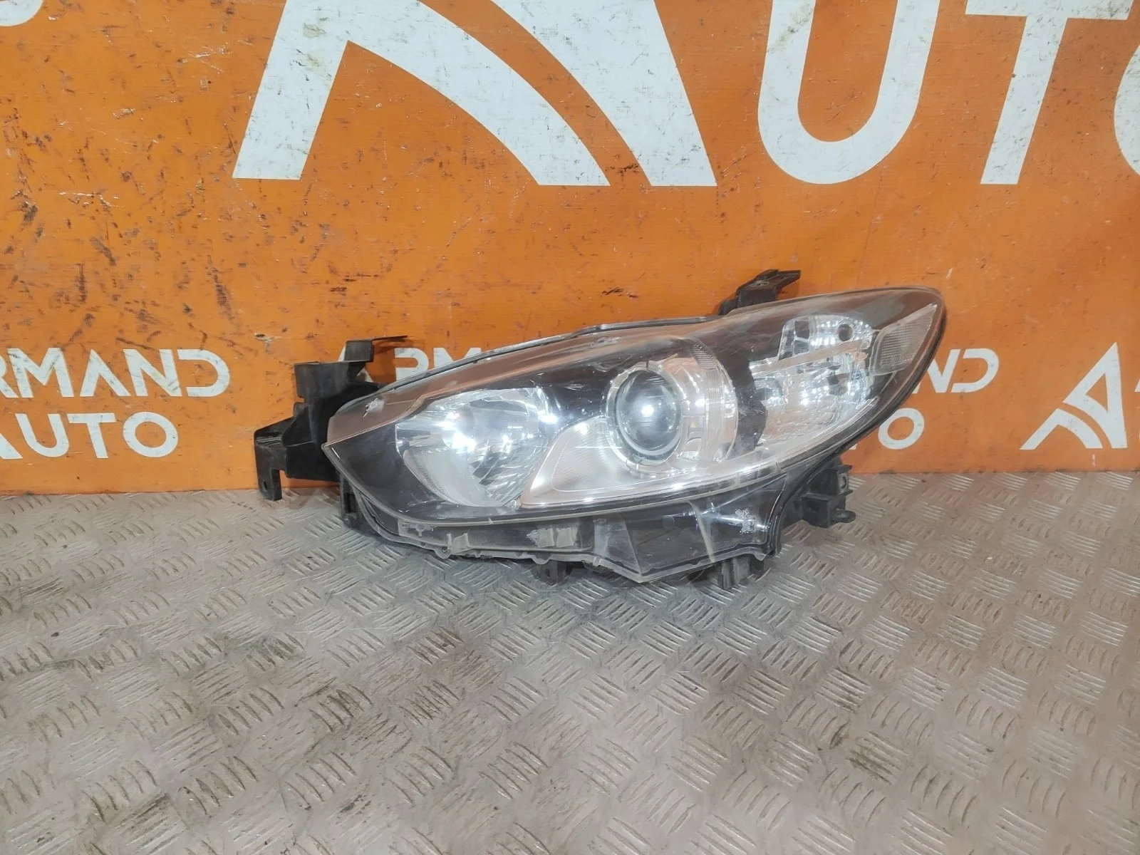 Фара Mazda 6 2012-2018 3 GJ