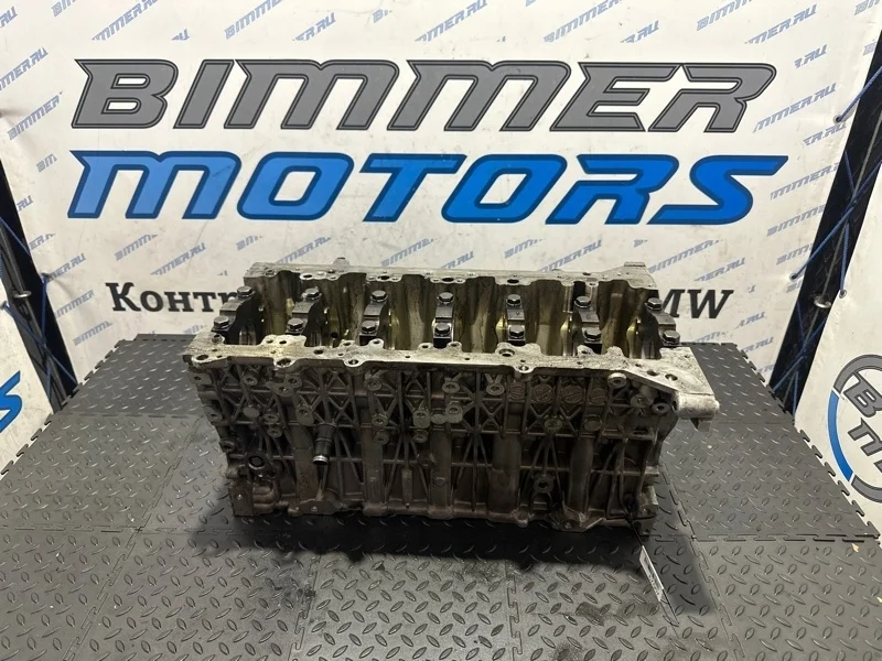 Блок цилиндров Bmw 11110415722 E70 M57