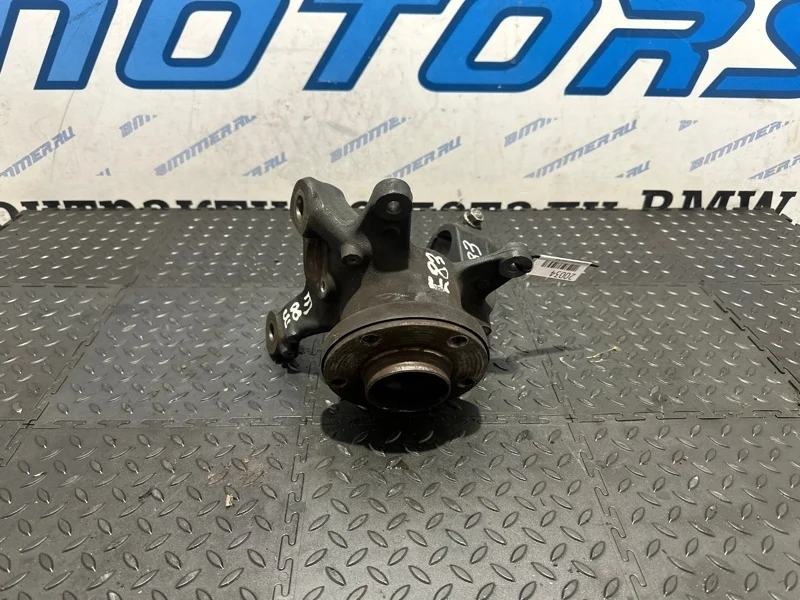 Кулак поворотный Bmw 31213412020 E83, передний правый
