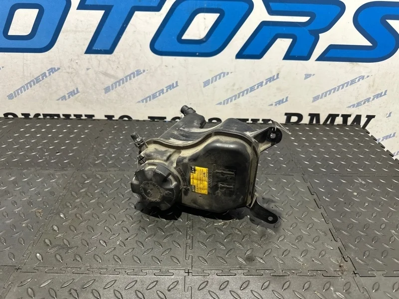 Бачок охлаждающей жидкости Bmw 17137640514 E92 N54B30A