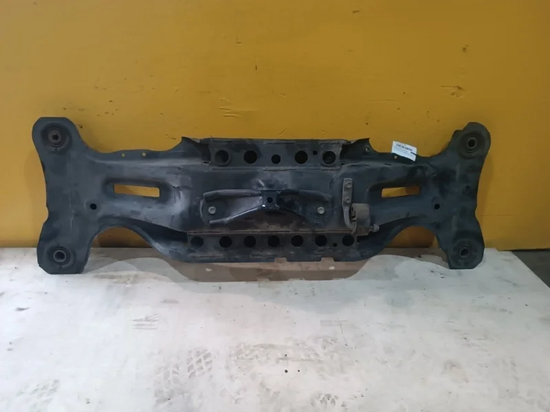 Подрамник Toyota Camry XV30 2000-2005