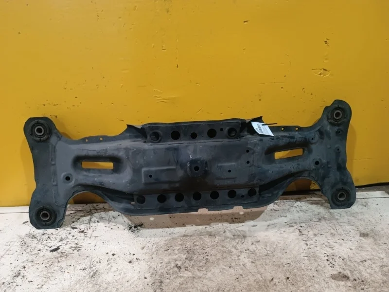 Подрамник Toyota Camry XV30 2000-2005
