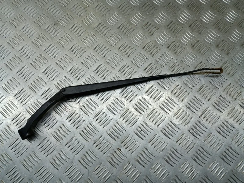 Щеткодержатель (поводок стеклоочистителя, дворник) Toyota Land Cruiser Prado 120 (2002-2009) 2008 Внедорожник