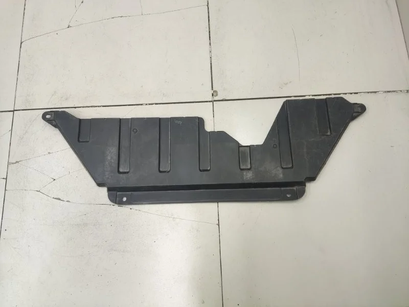 Пыльник двигателя Mitsubishi Outlander 3 GF