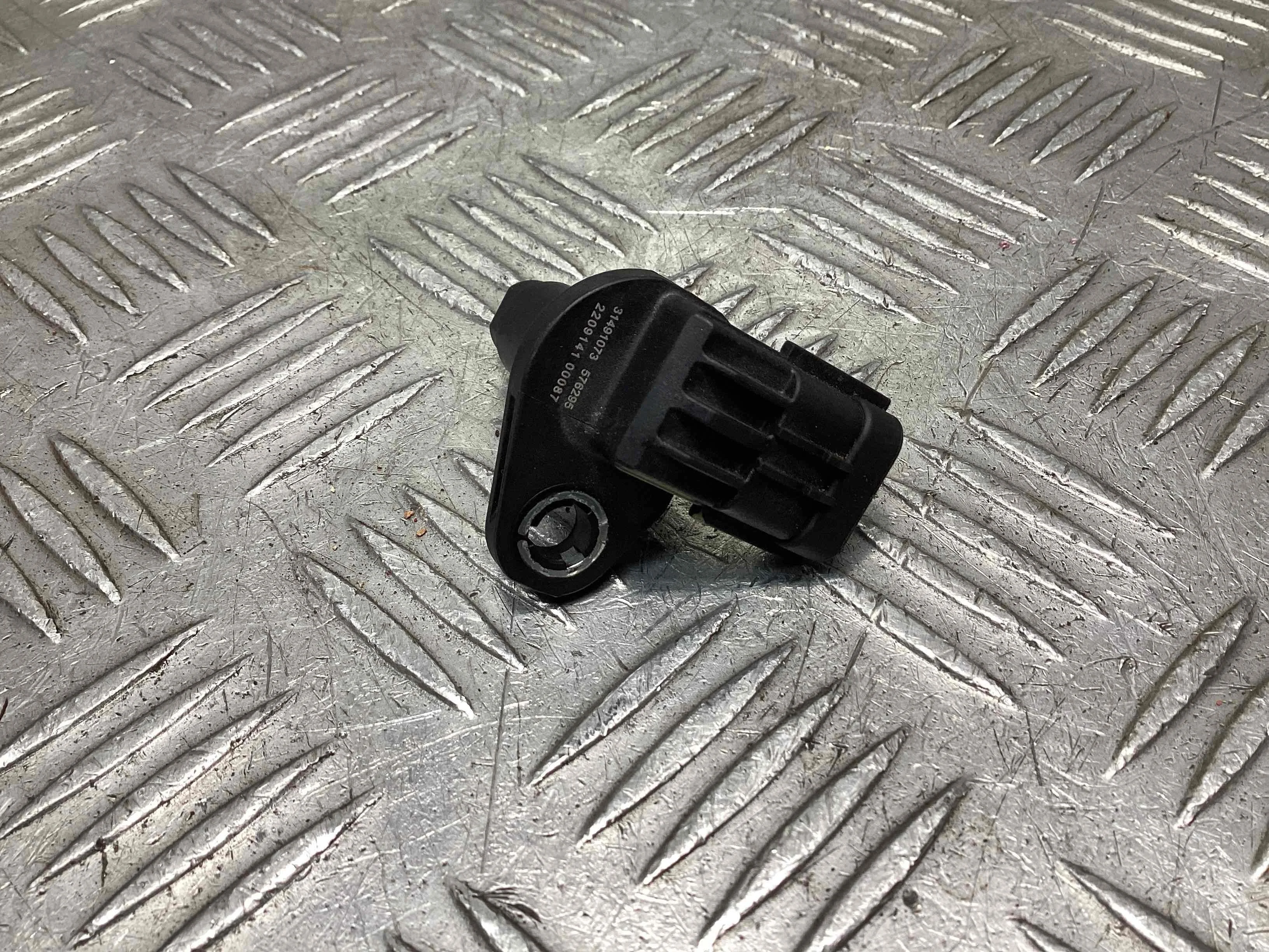 Датчик распредвала Geely Tugella Tugella (HPBA4) 2022-2024 рестайлинг 2024 2,0 Бензин АКПП Внедорожник