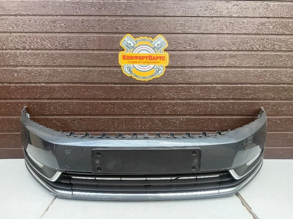 Бампер передний с парктрониками VW Пассат B7 11-15
