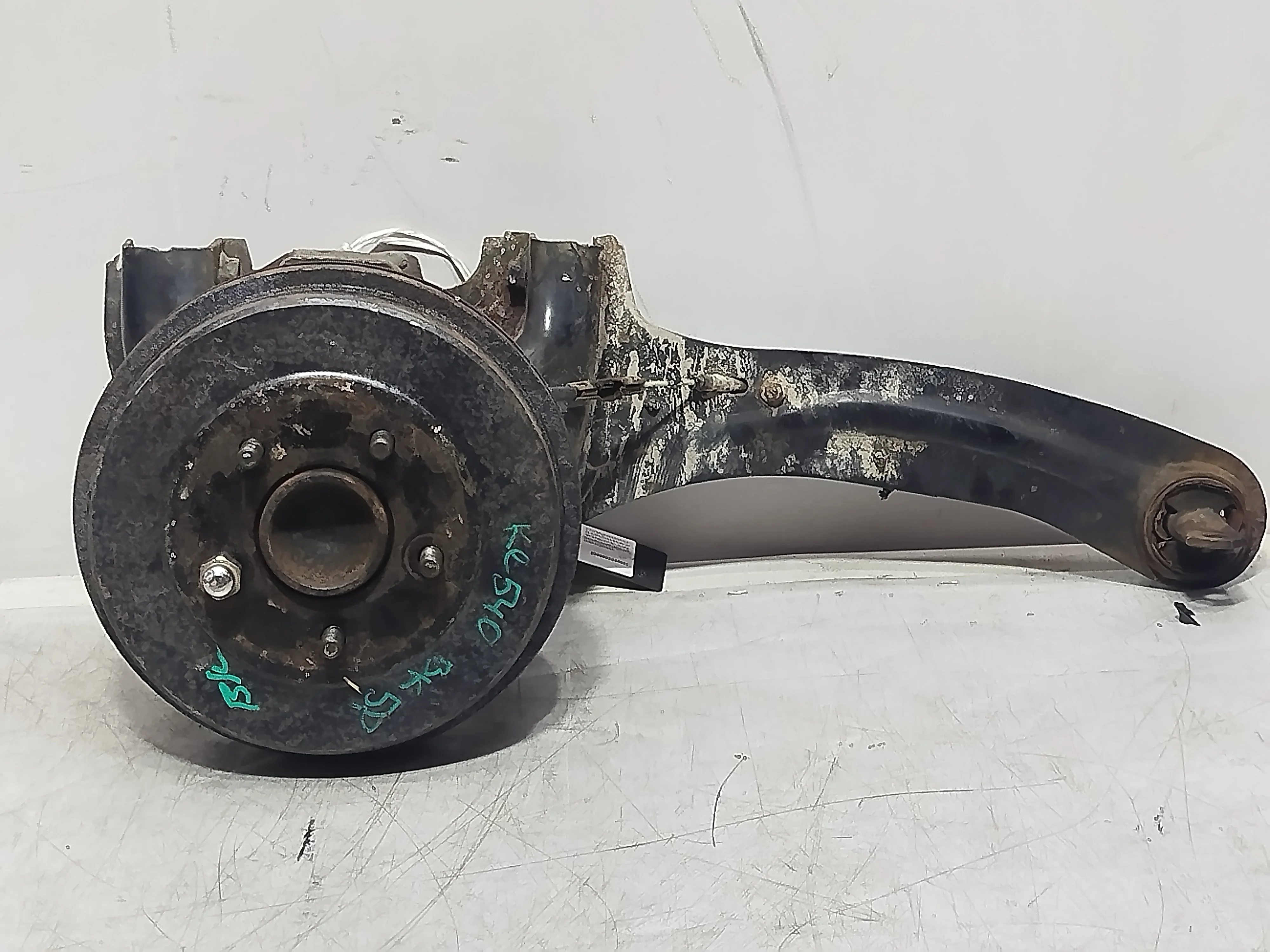 СТУПИЦА MAZDA AXELA MAZDA3 BK BK3P BK5P BKEP ЗАДНЯЯ ЛЕВАЯ БАРАБАН В СБОРЕ ABS 2WD BP4K2615XC