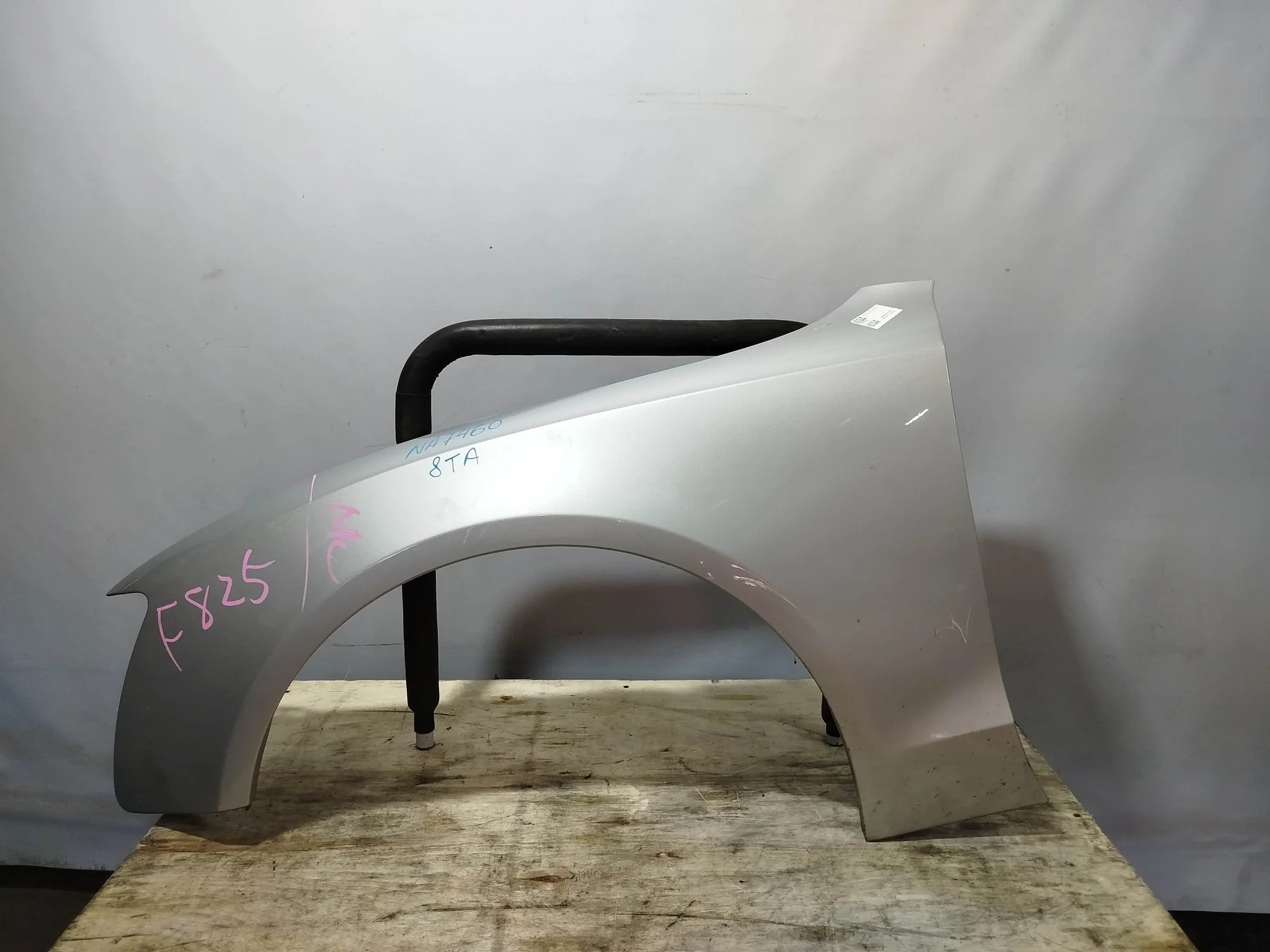 КРЫЛО AUDI A5 S5 8F7 8T3 8TA 8T0821105H ПЕРЕДНЕЕ ЛЕВОЕ серебро, LX7W NA7460