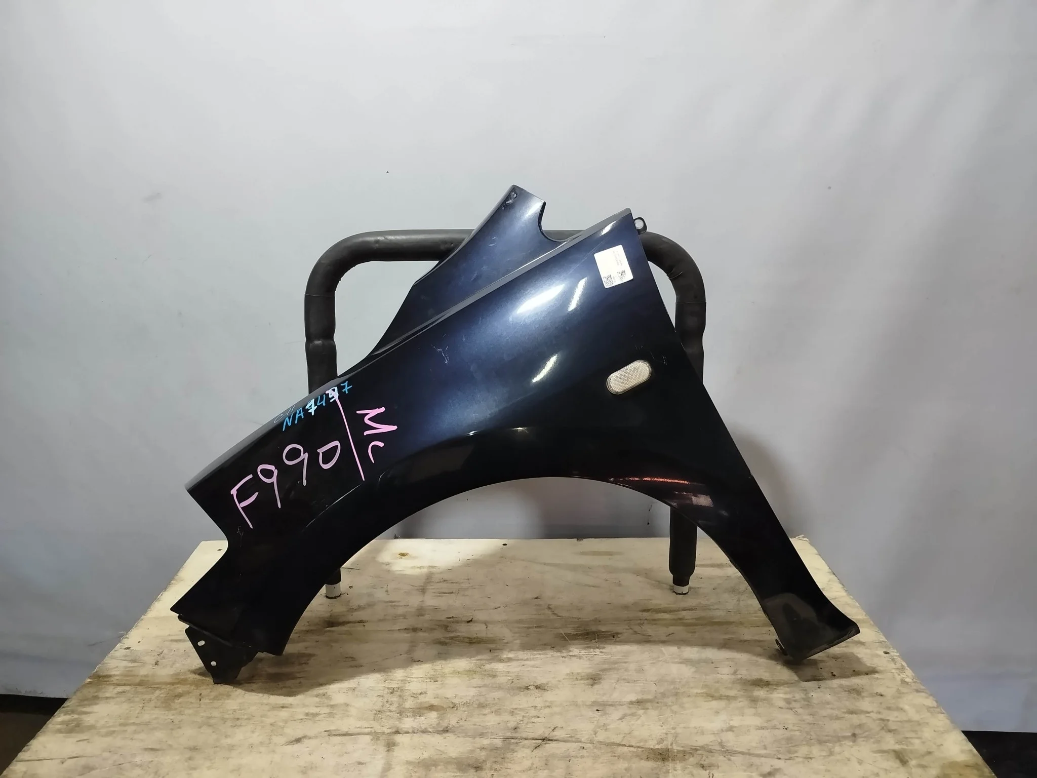 КРЫЛО NISSAN TIIDA TIIDA LATIO C11 JC11 NC11 SC11 SJC11 SNC11 63101ED030 ПЕРЕДНЕЕ ЛЕВОЕ черный, B20 NA7497