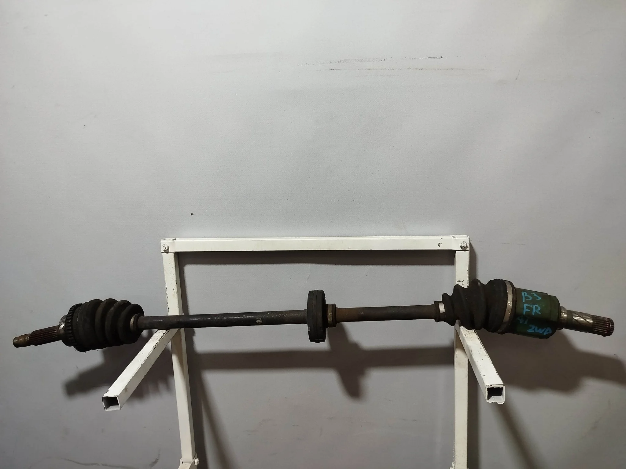ПРИВОД MAZDA B3 B5 DEMIO DW3W DW5W ПЕРЕДНИЙ ПРАВЫЙ 26 ШЛИЦОВ ВНУТРЕННЯЯ АТМ ABS 2WD FA4225400 2 МОДЕЛЬ NA7407