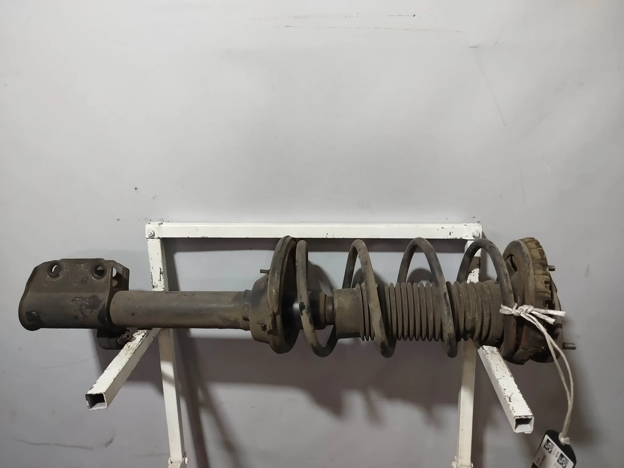 СТОЙКА ХОДОВКИ SUBARU FORESTER SF5 SF9 ЗАДНЯЯ ПРАВАЯ 20360FC140 4WD NA7347