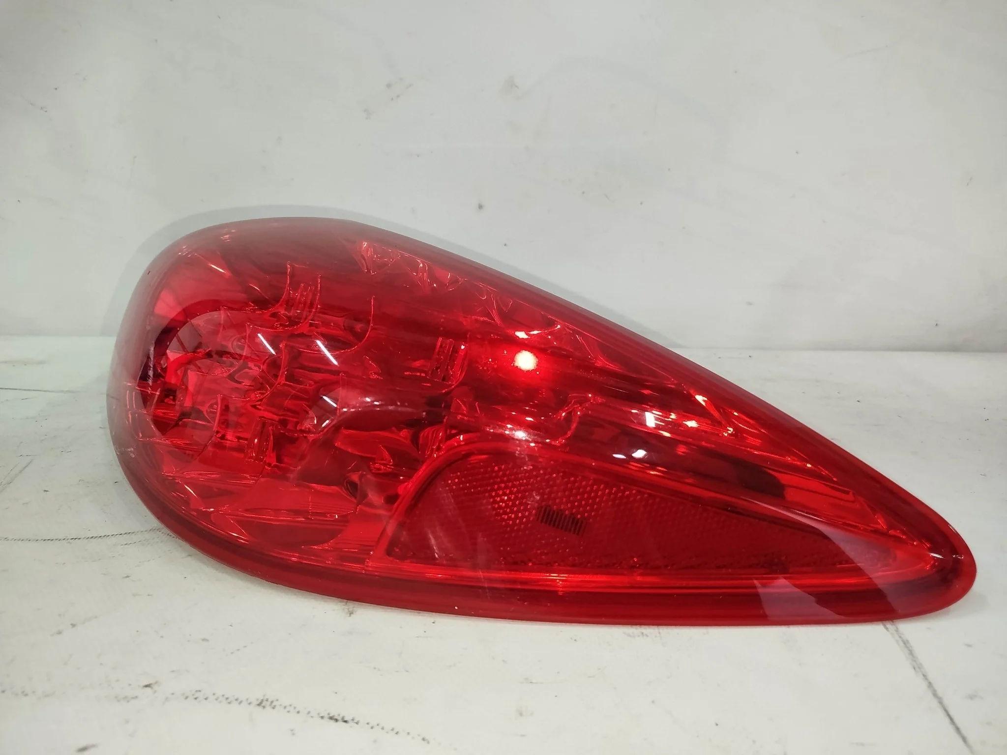 ФОНАРЬ NISSAN INFINITI EX25 EX35 EX37 QX50 SKYLINE CROSSOVER J50 NJ50 7669 7008 ПРАВЫЙ 265501BB0C NA7475