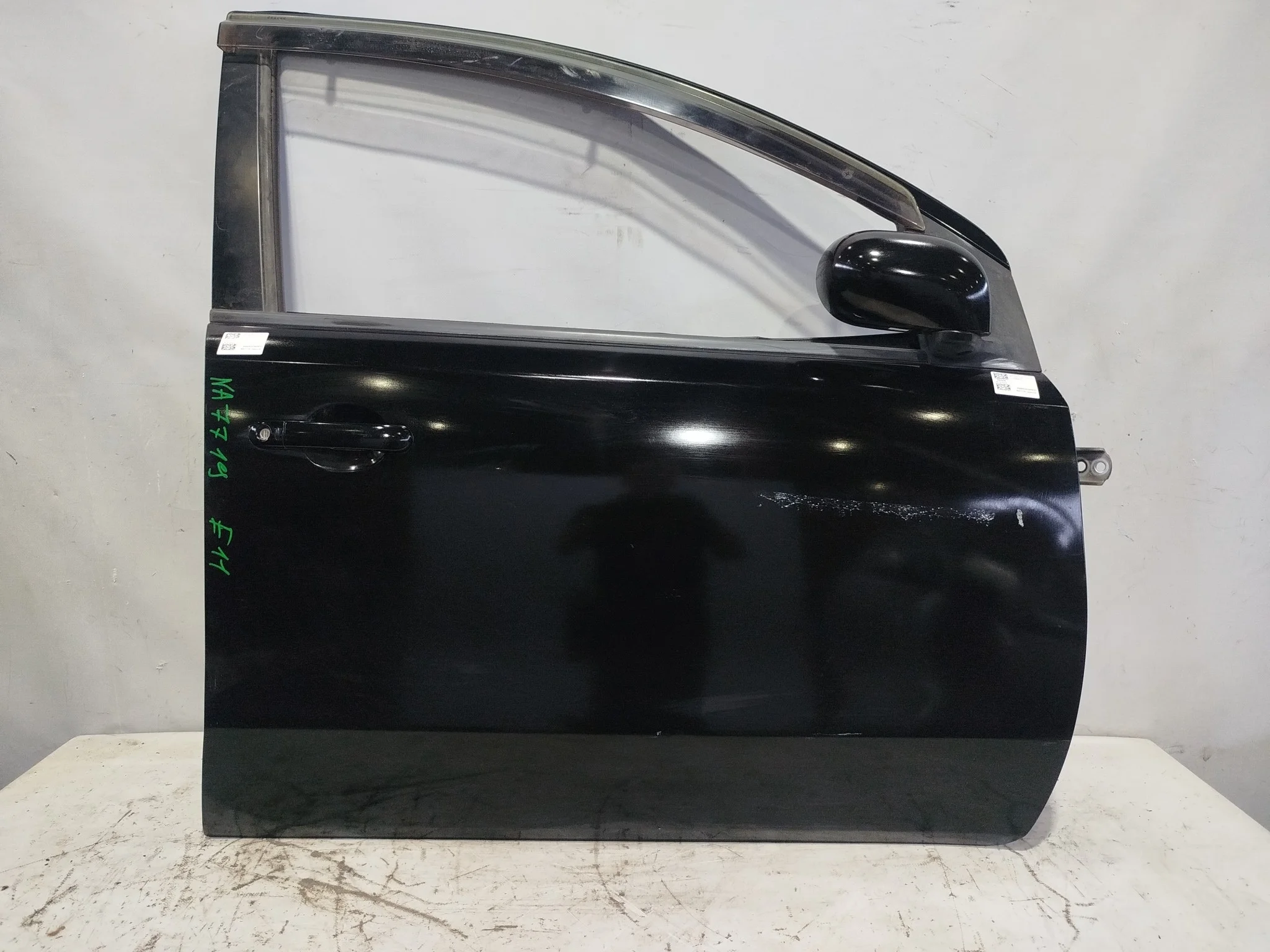 ДВЕРЬ NISSAN NOTE E11 NE11 ZE11 H010M1U6MA ПЕРЕДНЯЯ ПРАВАЯ черный, KH3 NA7719