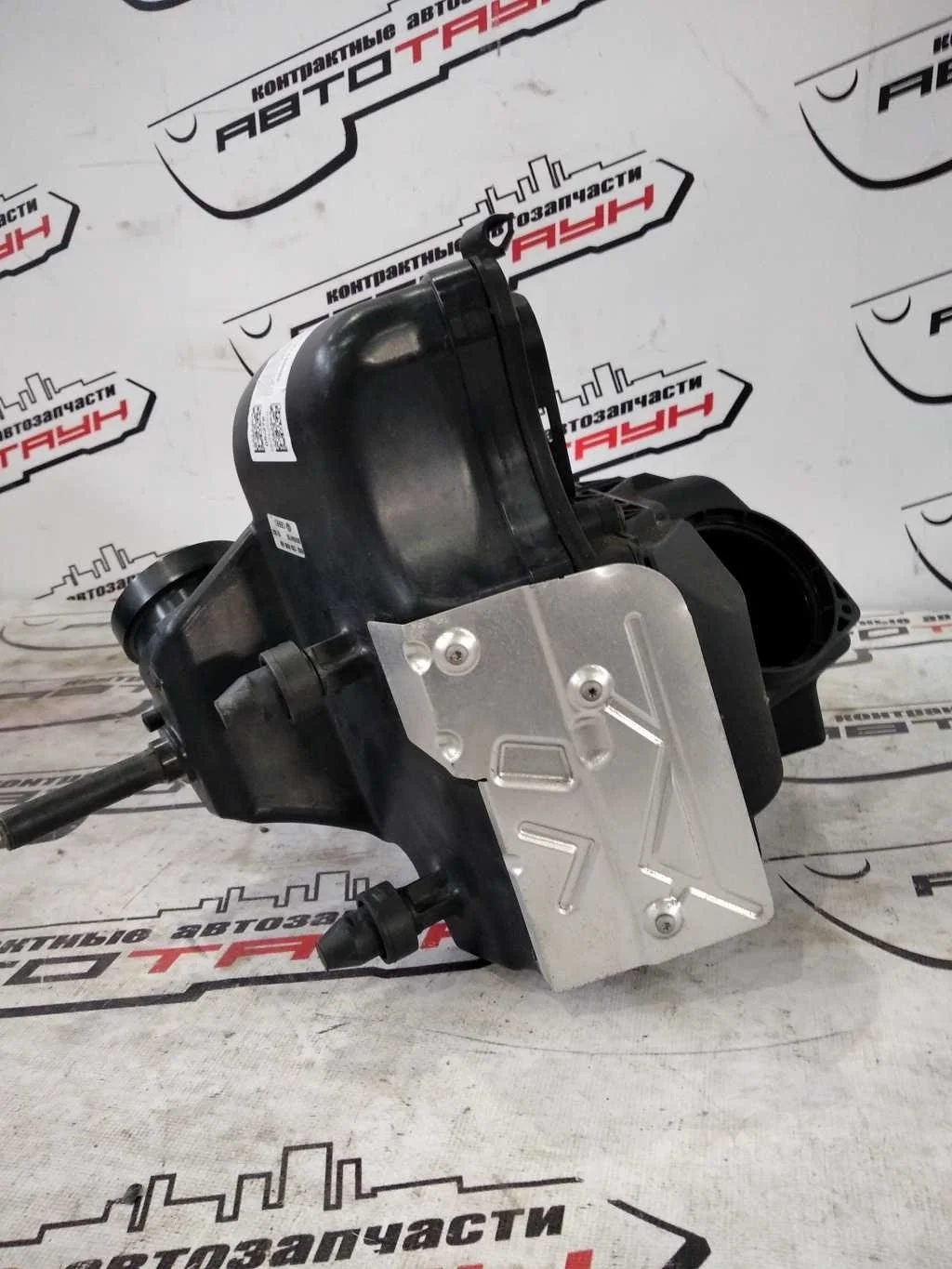 КОРПУС ВОЗДУШНОГО ФИЛЬТРА AUDI A4 A5 Q5 8F7 8K2 8K5 8KH 8RB 8T3 8TA B8 CDNB CDNC CNCD CNCE CPMA CPMB 8R0133837S