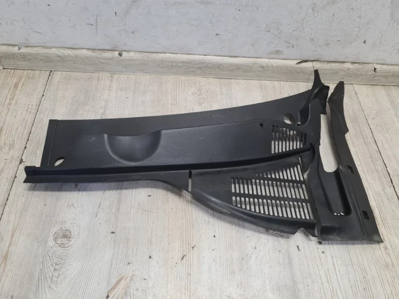 Жабо накладка дворников VW Touareg NF 2010 7P