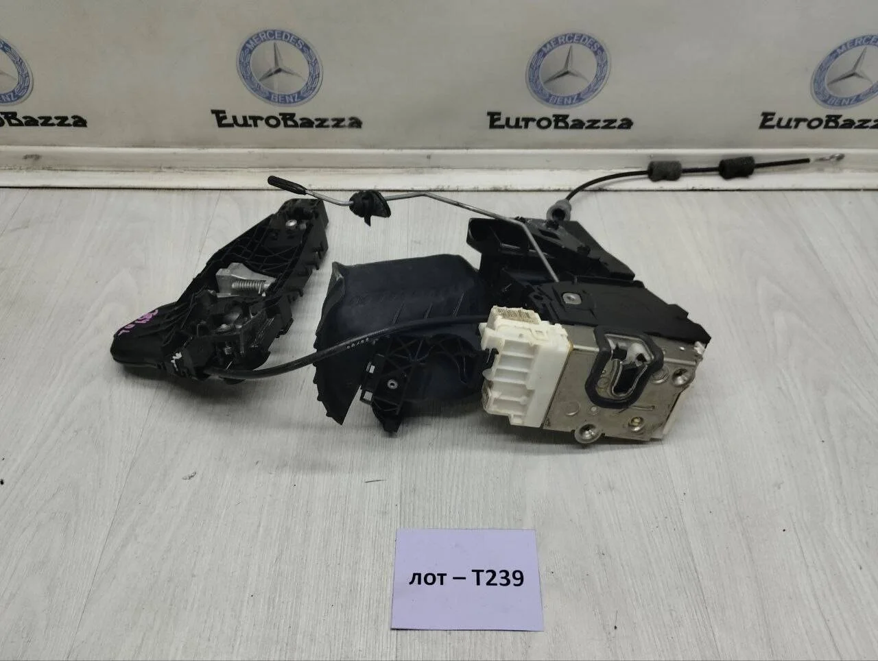 Дверной замок задний левый Mercedes W164