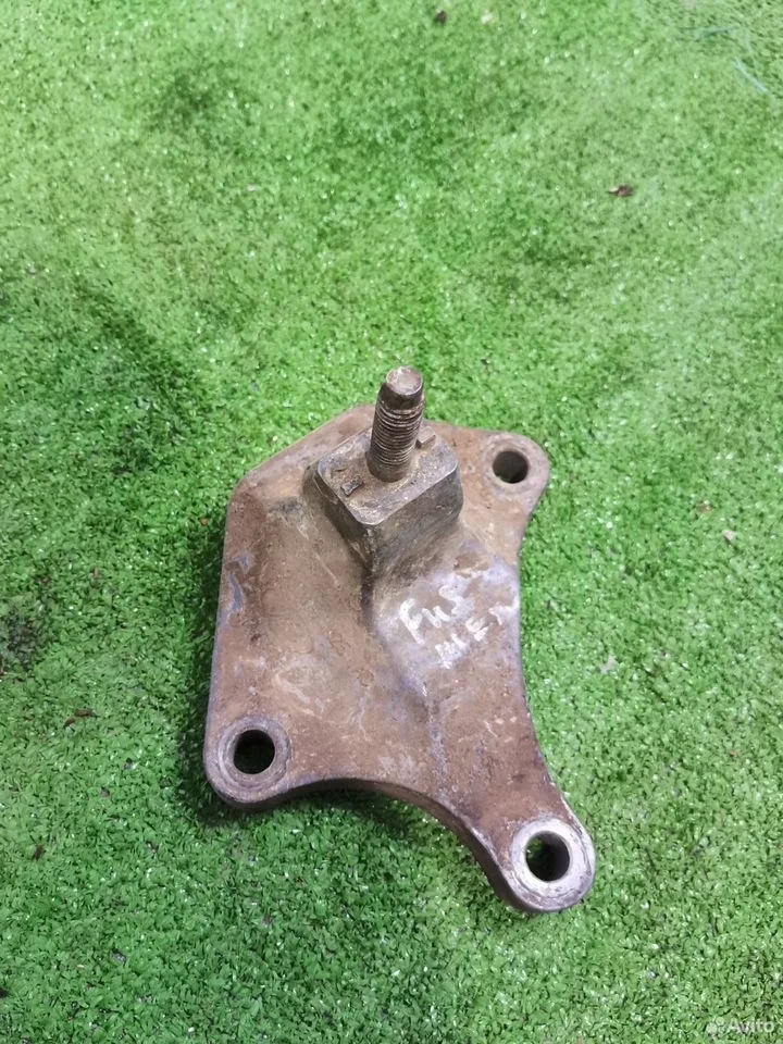 Кронштейн мкпп ford fusion 2002-2014