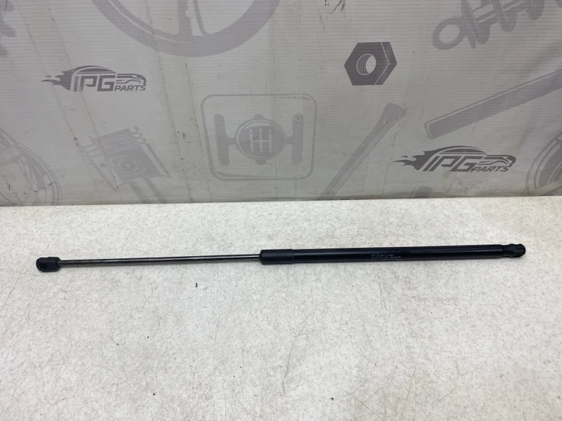 Амортизатор капота правый Mercedes-benz W212