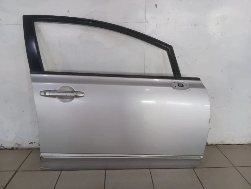 Дверь передняя правая Honda Civic 4D FD R18A1