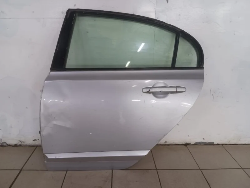 Дверь задняя левая Honda Civic 4D FD R18A1