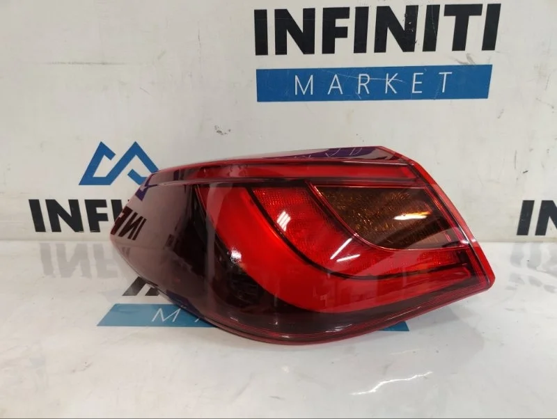 Фонарь в крыло задний левый Infiniti Q70 Y51