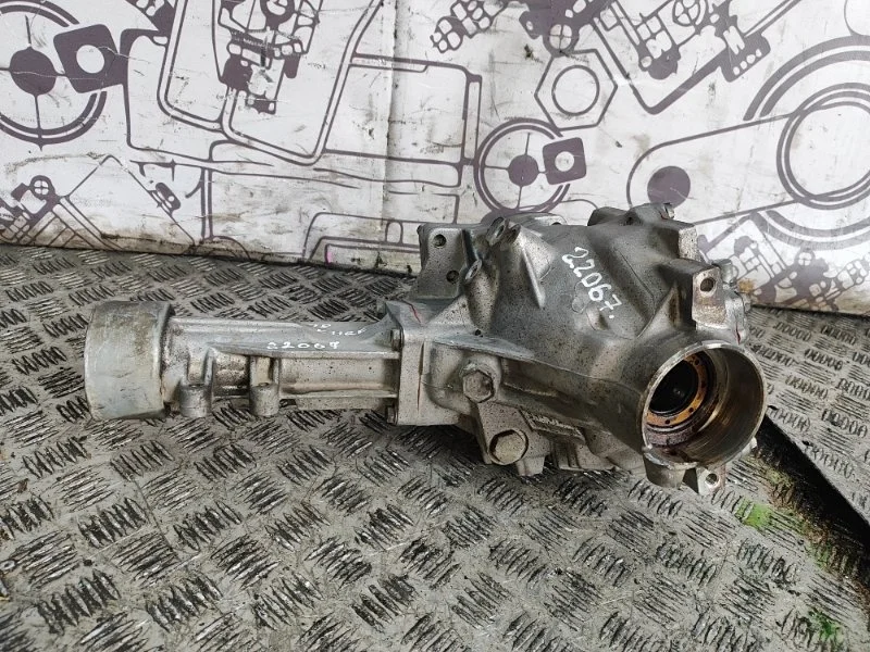 Раздатка Toyota Voxy 3610012061 ZRR7 3ZR