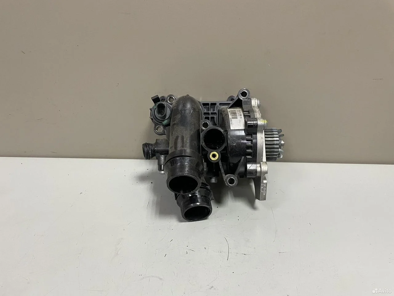 Помпа в сборе audi a4 b8 a5 8t 06h121026bf
