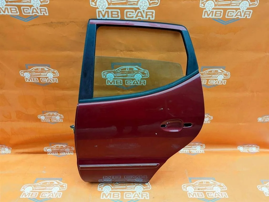 Дверь задняя левая Mercedes-Benz