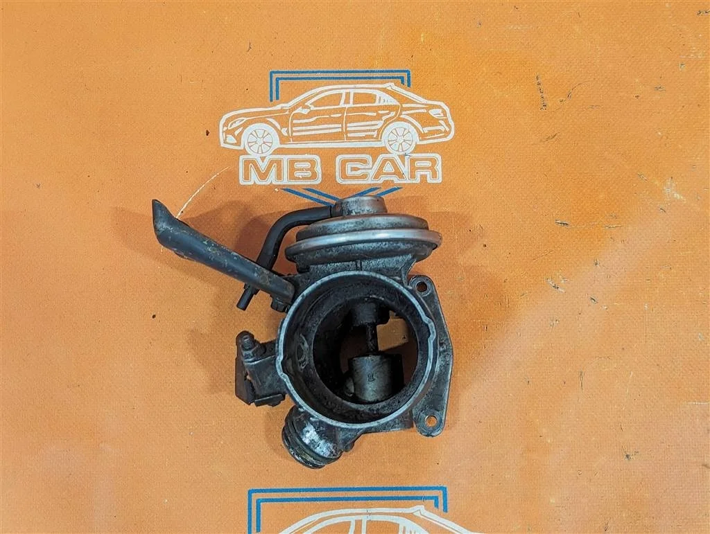 Корпус смесительный Mercedes-Benz