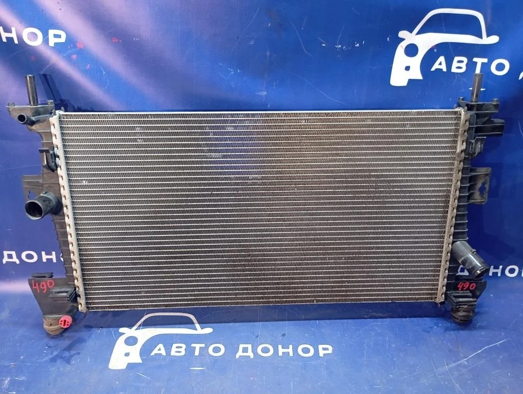 радиатор охлаждения двигателя FORD FOCUS CB8 IQDB