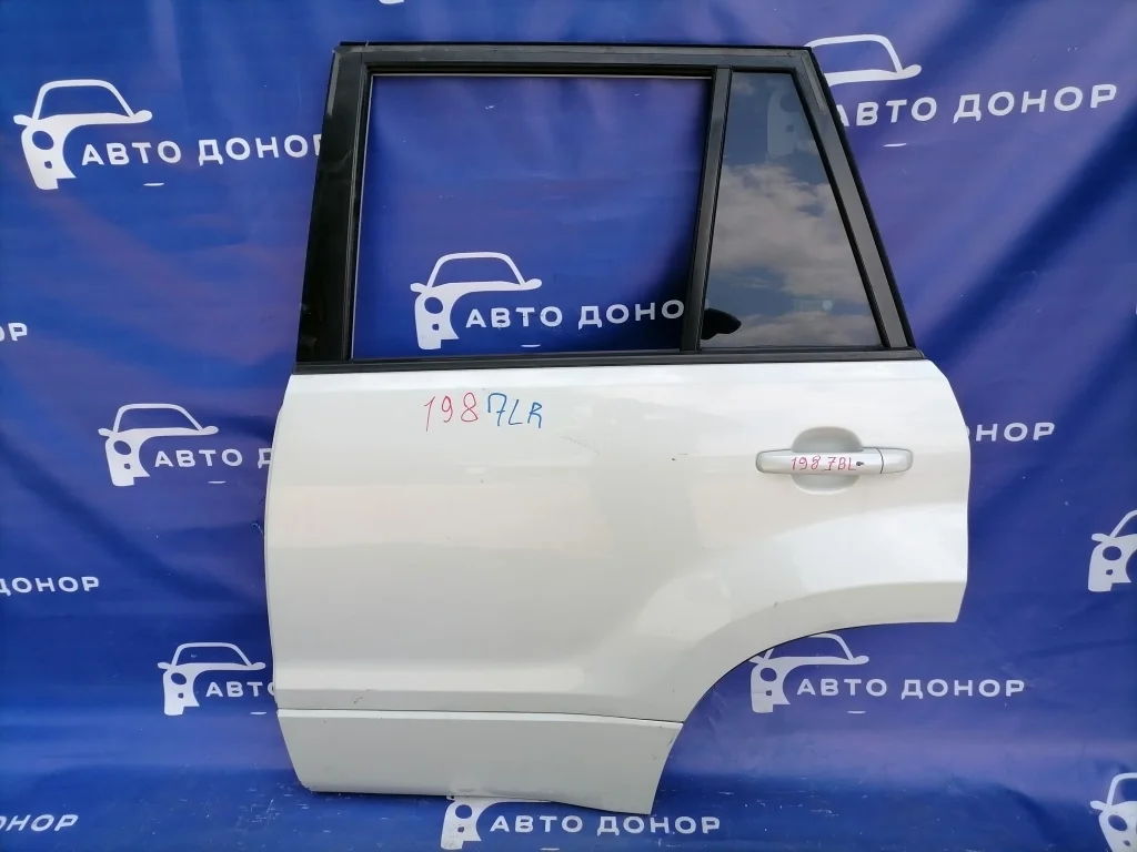 дверь SUZUKI ESCUDO TD54W -