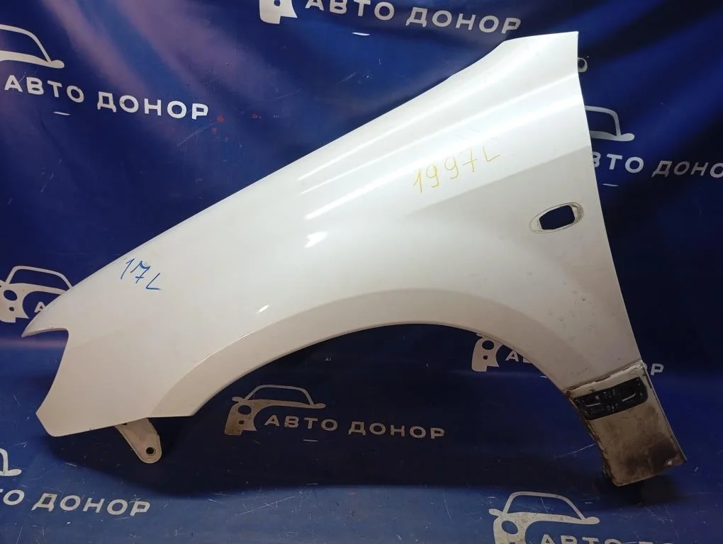 крыло MITSUBISHI AIRTREK CU2W 4G63