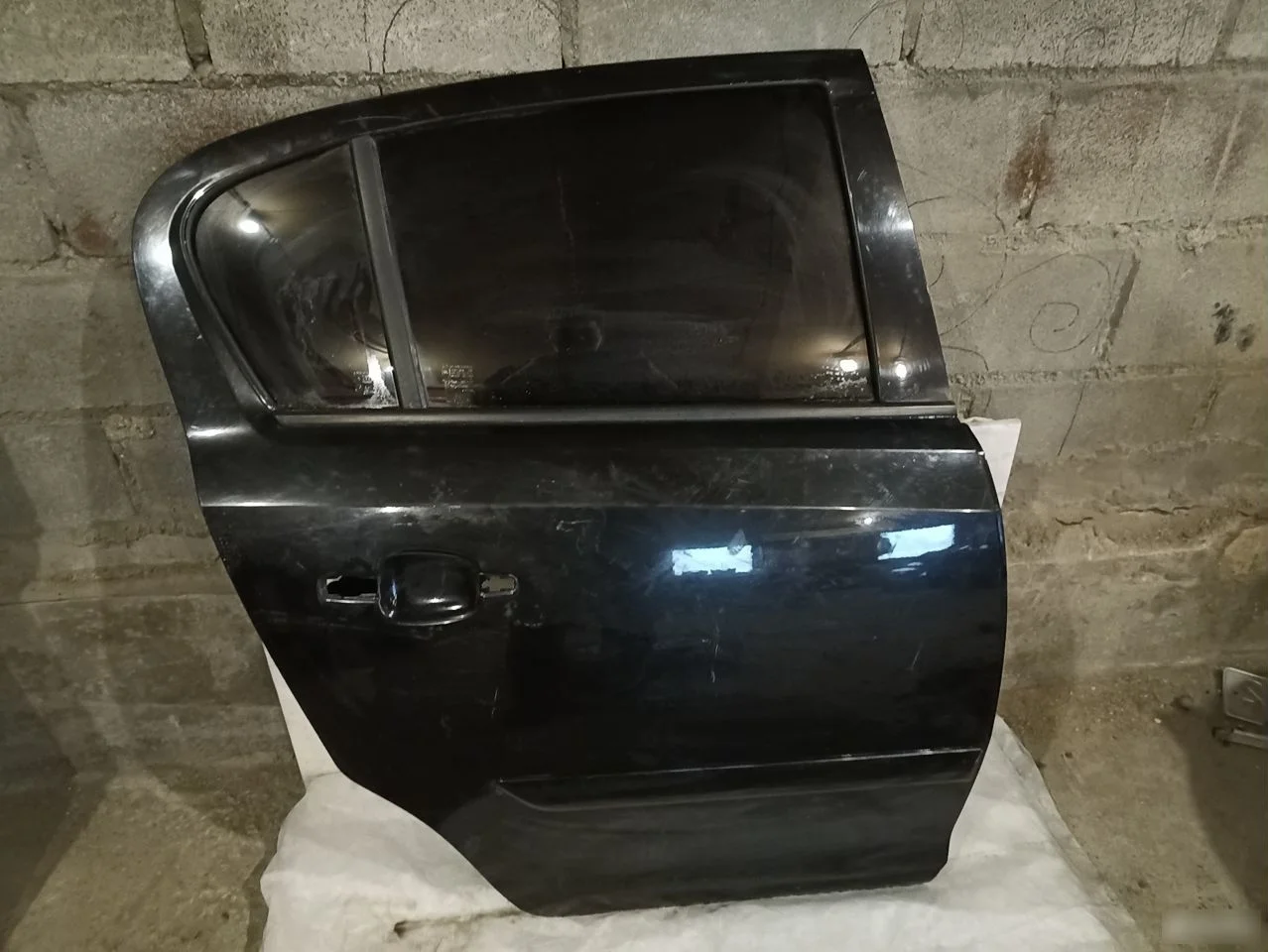 Opel Corsa D Дверь задняя правая Corsa D (2006—2010)