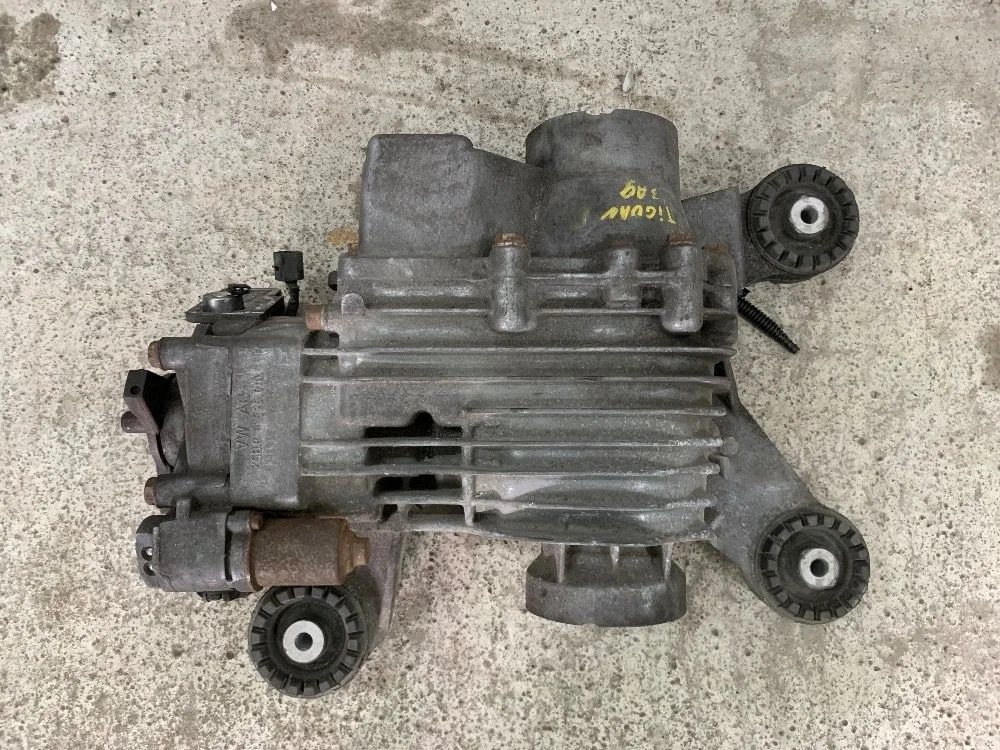 Редуктор задний Volkswagen Tiguan I (2007—2011) Volkswagen Tiguan I (2007—2011) 5N1 0AY525010B