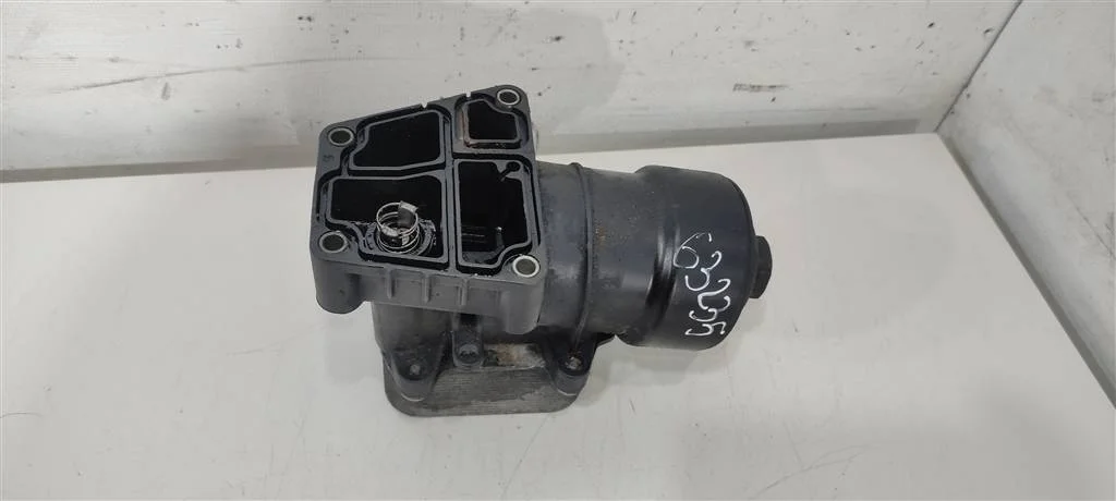 Корпус масляного фильтра 03L115389C  2.0 TDI Volk