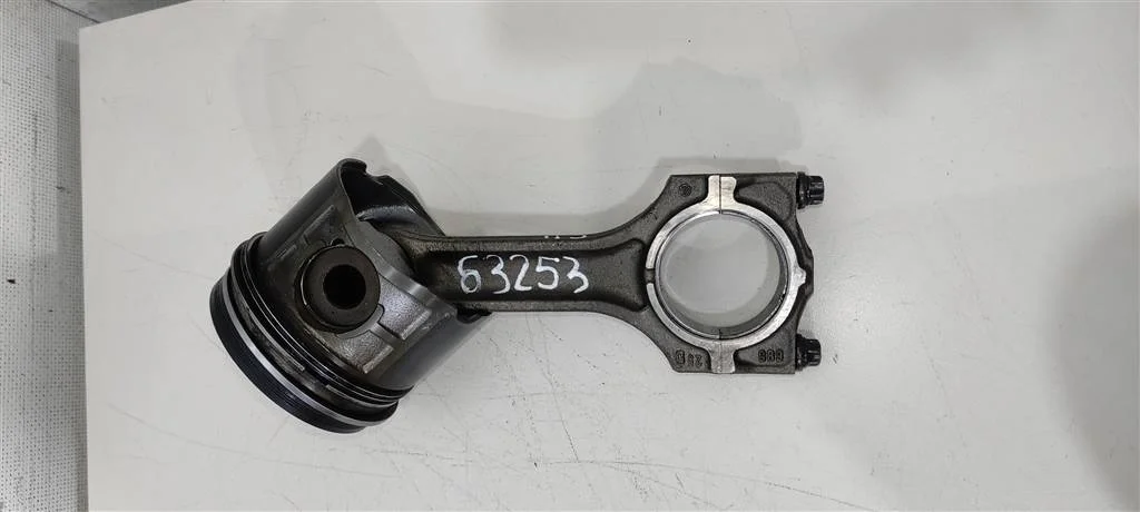 Поршень M57D30, 306D1  3.0 Турбо дизель BMW