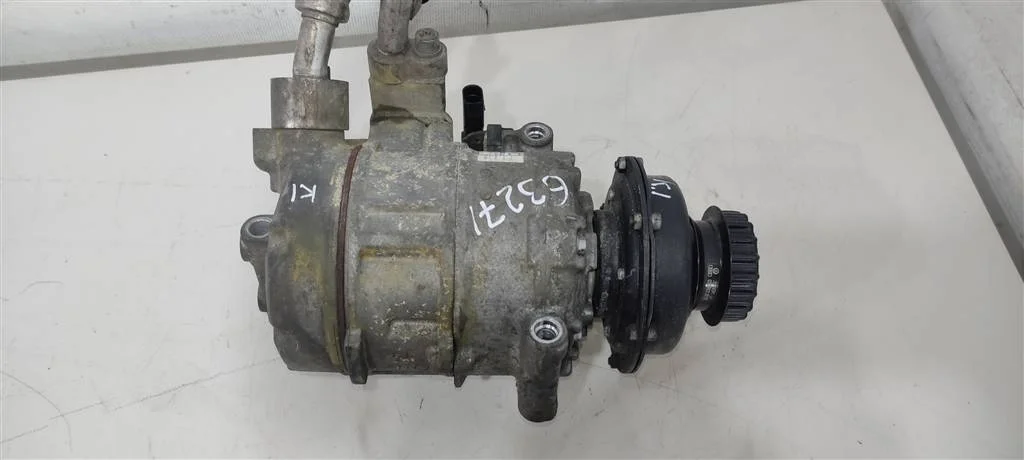 Компрессор кондиционера JZW820803CX  2.5 TDI Volk