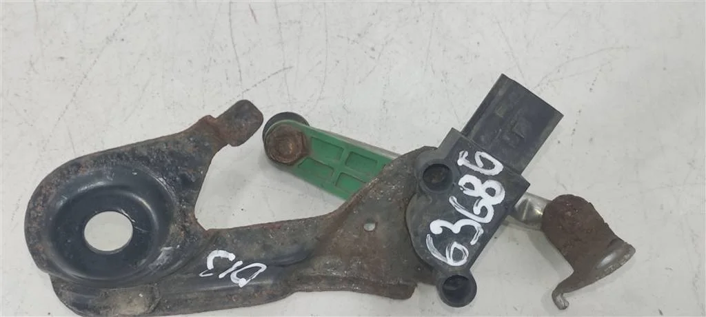 Датчик положения кузова 8K0907503   Бензин Porsche