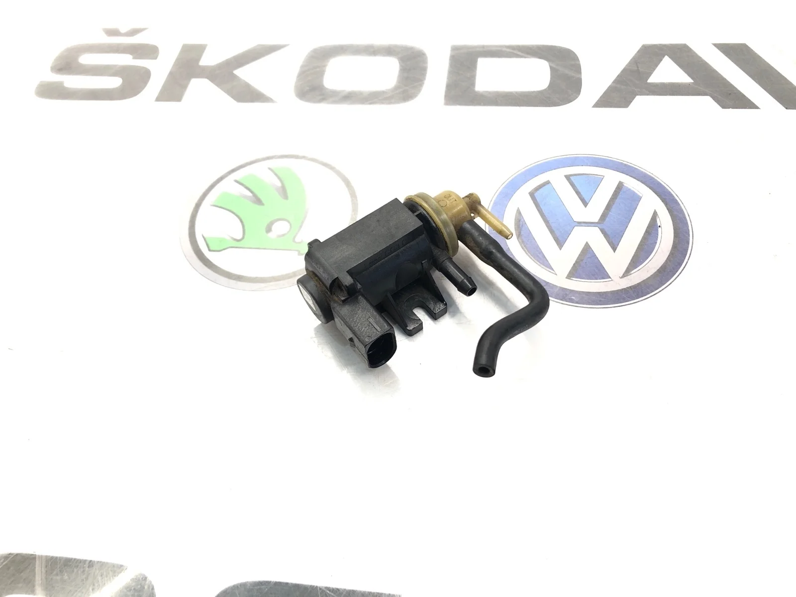 Клапан электромагнитный Skoda Yeti 2014 1K0906627B 5L 2.0 CFJA