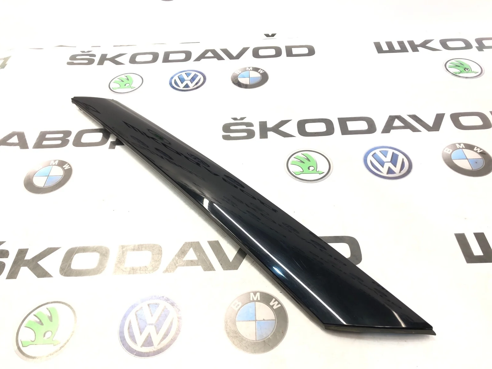 Накладка стойки Skoda Yeti 2014 5L0853264 5L 2.0 CFJA, передняя правая