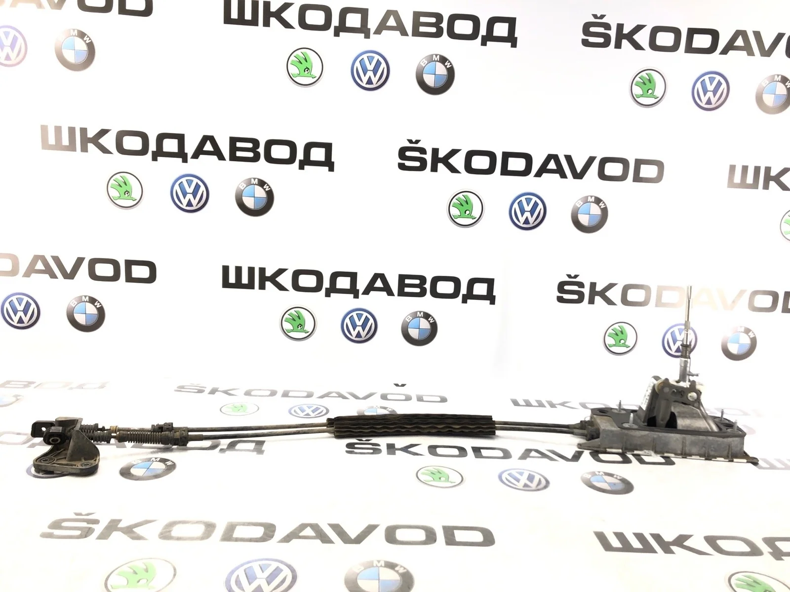 Кулиса МКПП Skoda Yeti 2014 5K0711049E 5L 2.0 CFJA