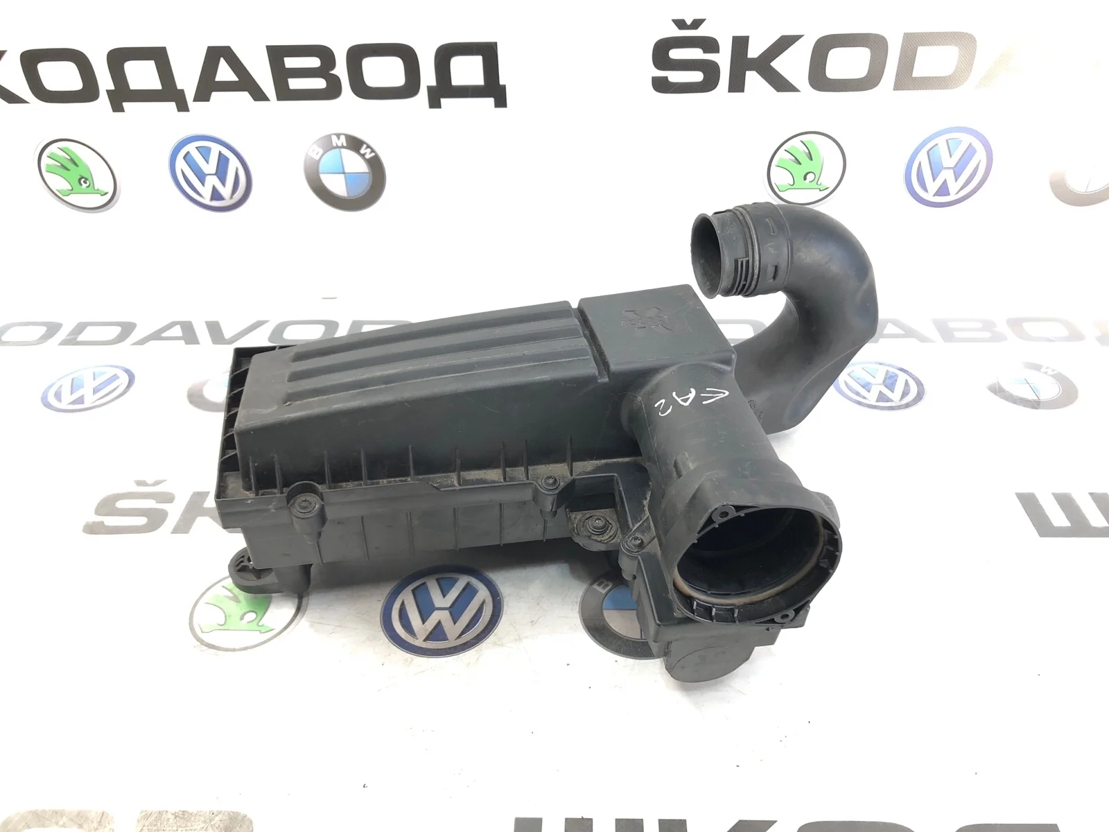 Корпус воздушного фильтра Skoda Octavia Rs 2010 1K0129607AG A5 (1Z) 2.0 CCZA