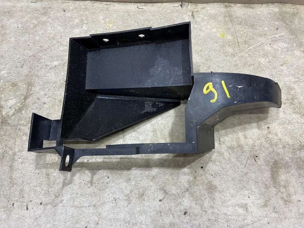 Кожух радиатора вариатора  Nissan Juke F15 1.6T