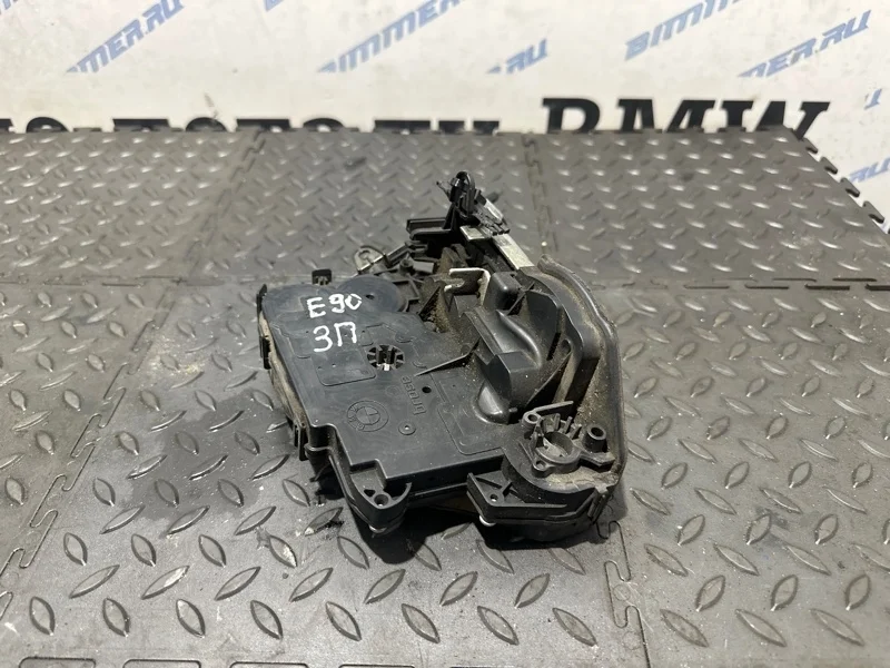 Замок двери Bmw 51227202148 E90, задний правый